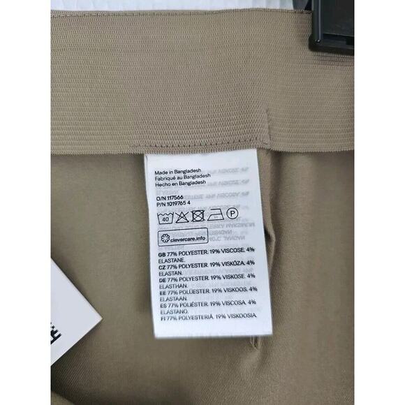 H&M ~ Woman Size 14~ Green High Rise Bootcut Career Wear Slacks Side Zipper NWT. - Picture 4 of 9